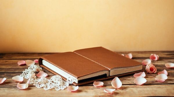 Top idées pour personnaliser le livre d'or de votre mariage